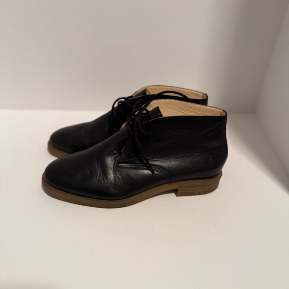 Hush Puppies Bailey Black Leather 7.5 - Picture 3 of 9